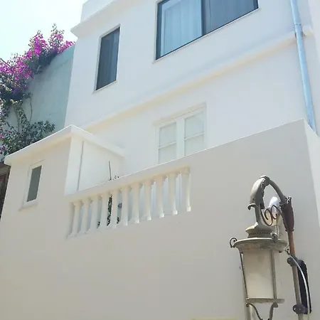 Casa Meligunis *